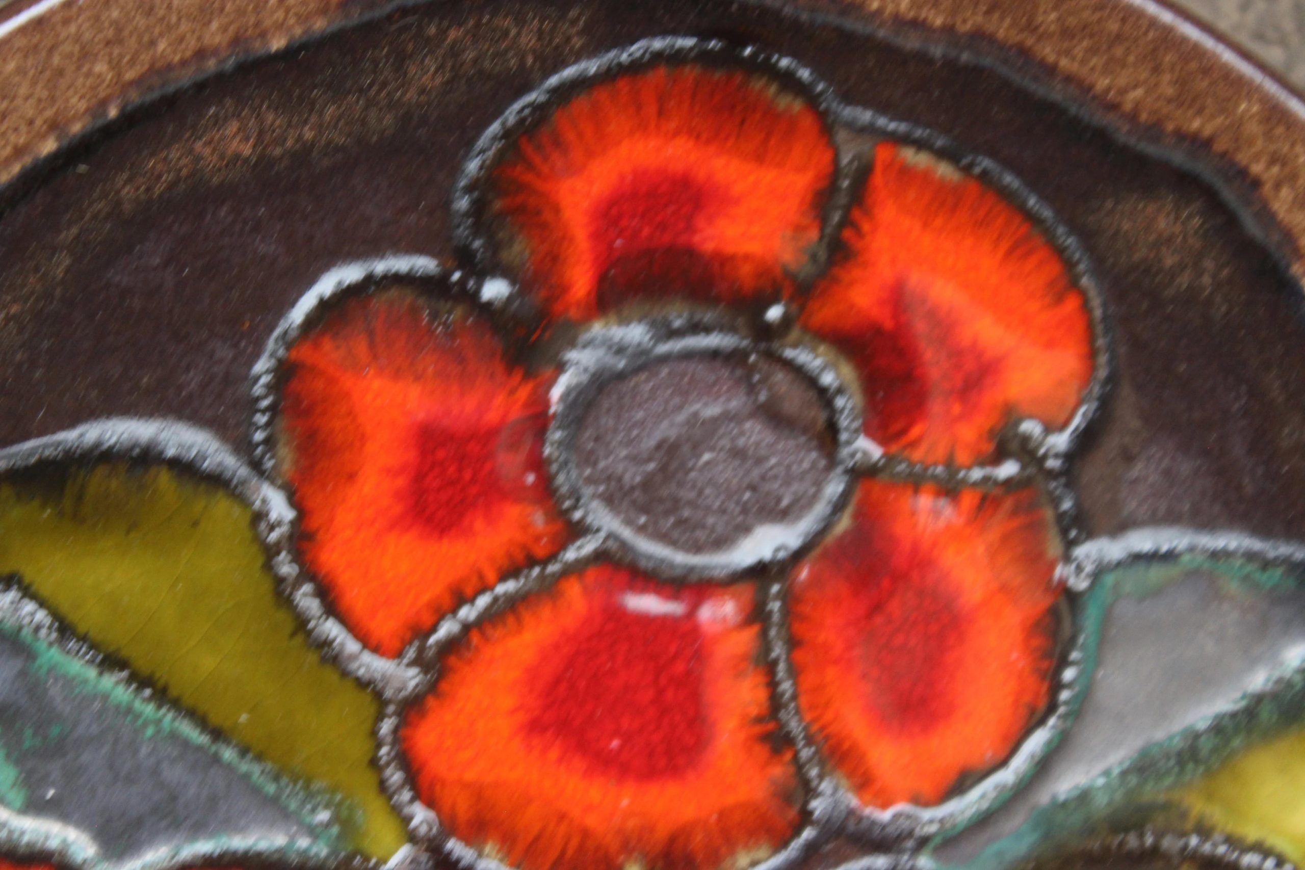 Red Flower Ceramic Decorative Plate - View 3