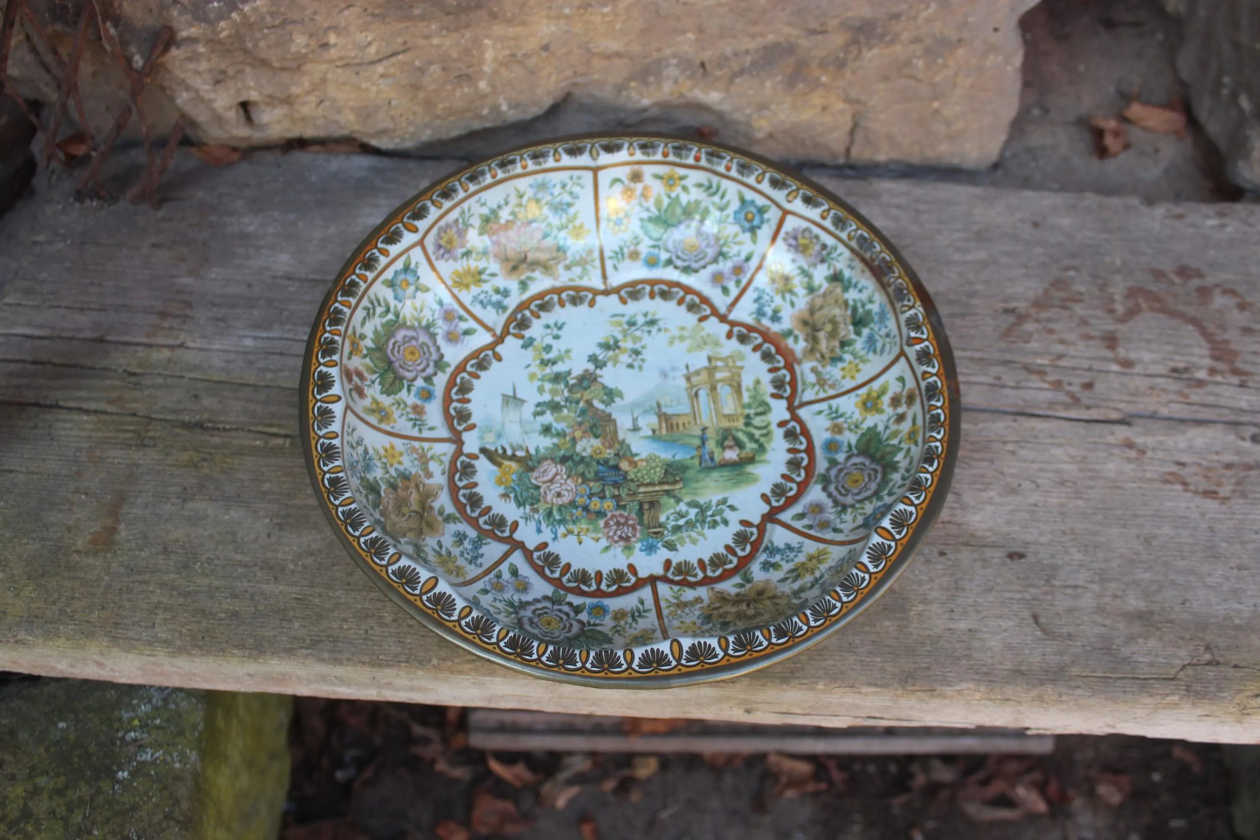 Exquisite floral landscape ceramic plate