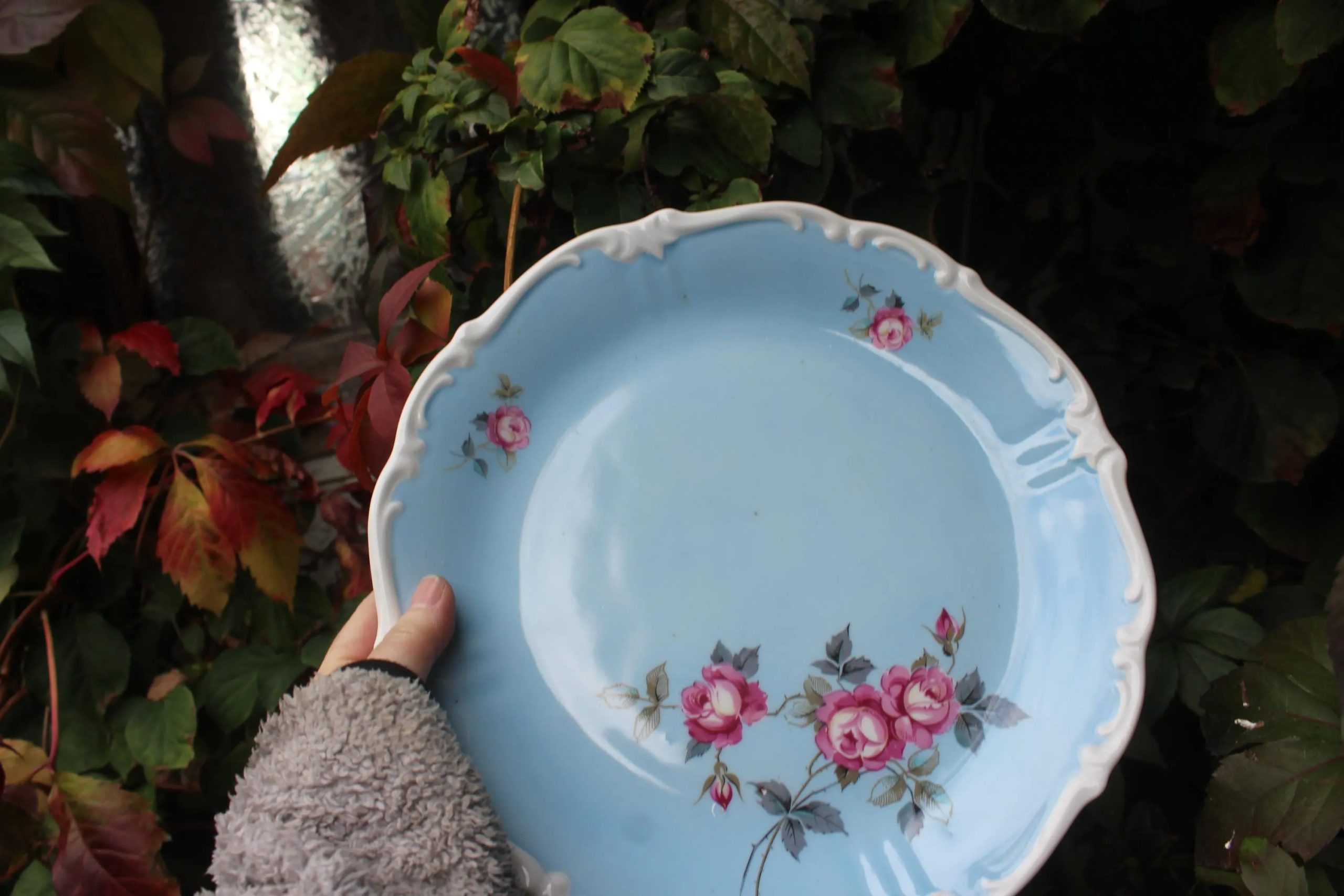 Vintage floral pink and blue rose ceramic plate - View 2
