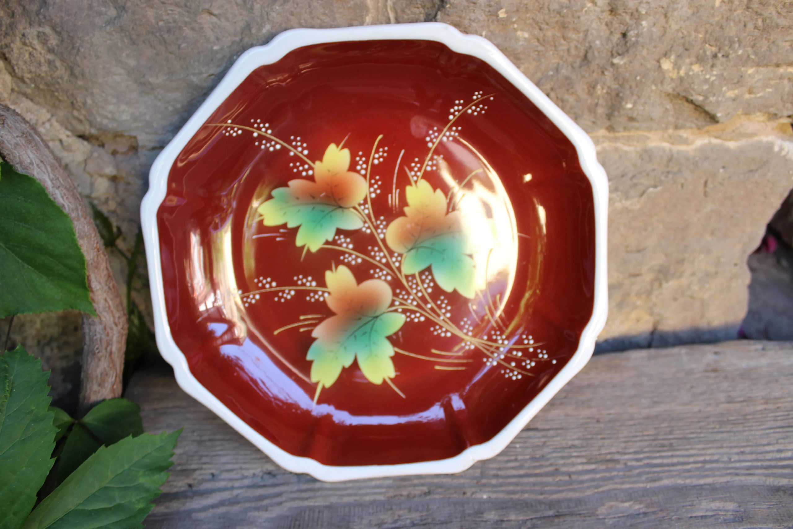 Retro fan shaped floral ceramic dinner plate - View 2